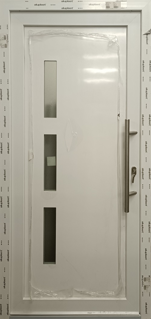 Výpredaj oken a dverí! Plastové vchodové dveře Soft 2022-14 Bílá 100x210cm, Pravé, Dovnitř, Madlo 60cm